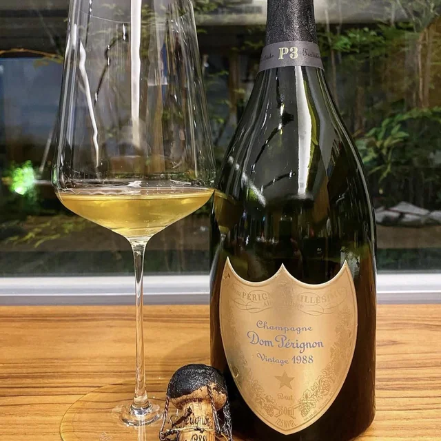 Dom Pérignon Plénitude bottle, labels and packaging for edition and collecting reference