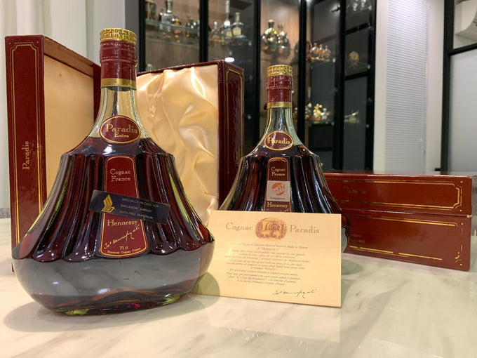 Hennessy Paradis and Martell Cordon Bleu bottle, labels and packaging for photo and packaging review