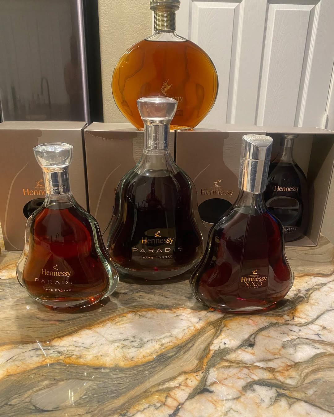 Hennessy Paradis bottle, labels and packaging for photo and packaging review
